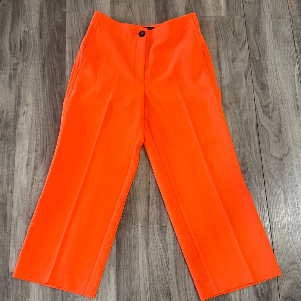 Ann Taylor Orange Capris